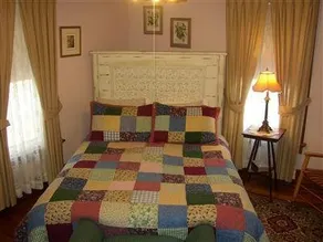Rose & Thistle Bed & Breakfast - Image 5