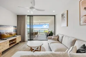 Stylish Apartment in Cotton Tree - Image 5