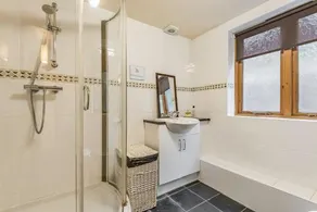 Hurst Cottage - Image 5