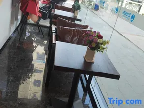 Litchi hotel - Image 4