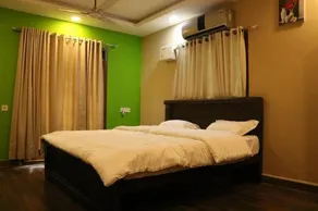 Zoe Service Rooms - Image 2