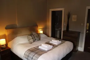 Royal Oak Inn - Image 3