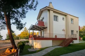 Ormos Tou Pefkou - Image 3