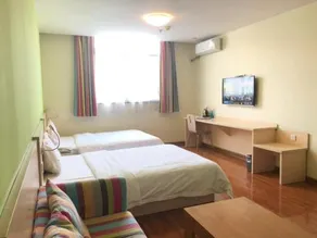 7Days Inn Weinan Jiefang Road railway station - Image 2