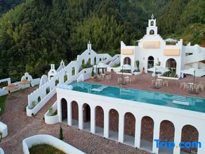 Longyan Forest Water Village Homestay - Image 2