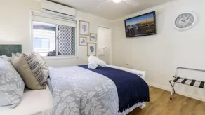 Stylish Unit Opposite Foreshore - Sylvan Beach Esp, Bellara - Image 5