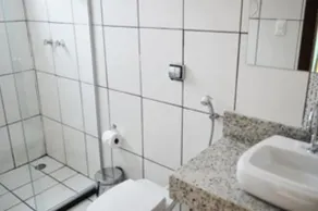 Petro Plaza Hotel - Image 4