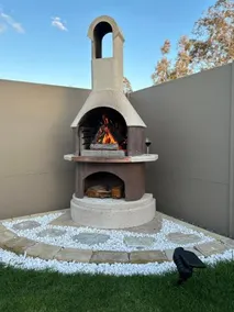WineCountry Holiday House - Image 4