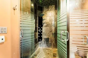 Luxury Executive Home - Image 3