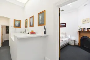 City Apartments at Cecil Mansions - Image 4
