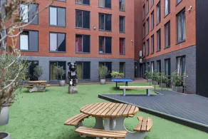 Riverside House- Available for students only! - Image 5