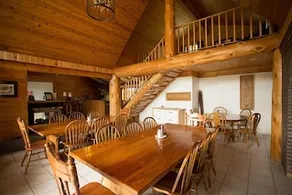Yellow Cedar Lodge - Image 4