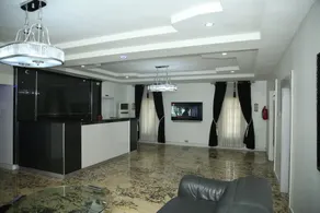 PoshLux Executive Hotel - Image 3