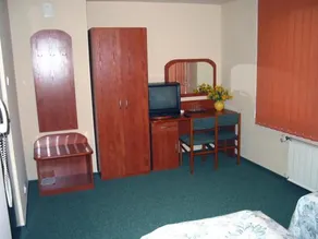 Hotel Ufo - Image 2