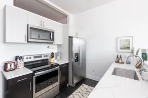 Flexhome Skywalk to Fiserv 1BR Apt U6 - Image 2