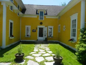 Maplegrove Inn - Image 5
