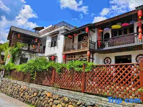 Longmen Hotel - Image 2