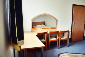 Margot Hotel - Image 3