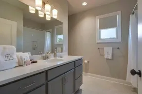 Driftwood Oakmont 3bd 2ba Home - Image 3