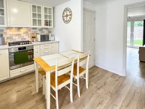 Mezzo House- Entire property - Image 4