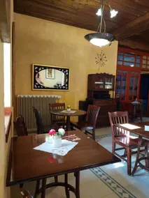 Oikia Mitsiou Traditional Inn - Image 2