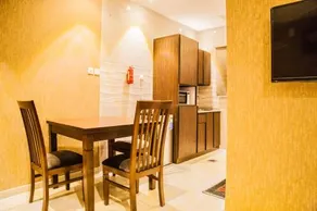 Al Fakhriah Suites - Image 5