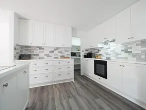 New Home~close to Airport & Swan Valley inc B/fast 1st Morning~ - Image 5