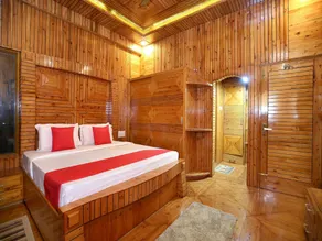 OYO 13038 Home Boutique 3BHK Kumarhatti - Image 4