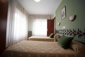 Hostal Aragon - Image 3