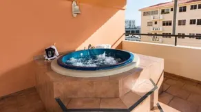 Ocean View Apartment with Jacuzzi - Image 2