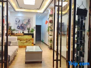 Qujing Neighbor Youshe Theme Hotel - Image 2