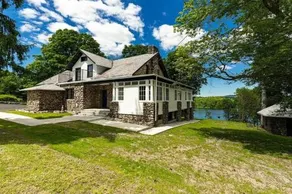 The Twin Lakes House - Lake view - Image 4