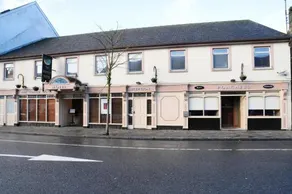 The Mayfly Hotel - Image 5
