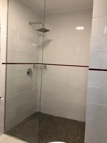 Larissa Hotel - Image 4