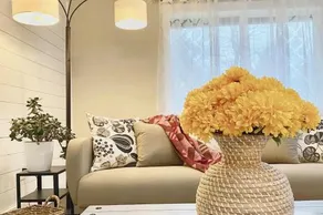 Cozy and Quiet Family Home in Park Setting Near PDX - Image 4