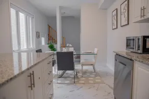 Lovely Bedroom - Image 4