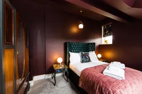 Nydsley Hall by Maison Parfaite 4 Luxury Apartments 2 with Hot Tubs - Image 2