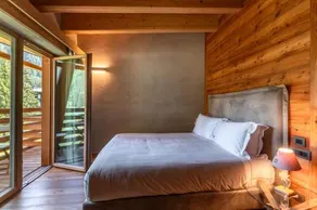 Charmant Petit Hotel - Image 3