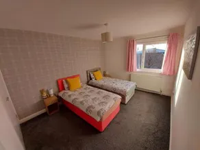 Teddy Bears' 3-bedroom Maisonette - Image 4