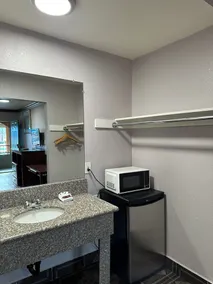 Circle City Inn - Image 5