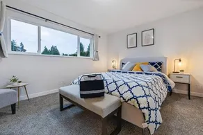 Convenient Quiet Home for Family Business Trip - Image 2