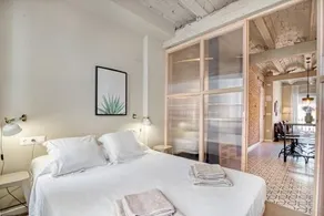 Cozy Apartment in the Heart of the City - Image 5