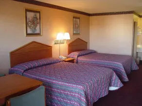Garden Inn & Suites - Image 3