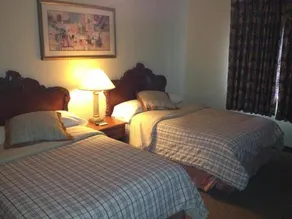 Embassy Motel - Franklin - Image 5