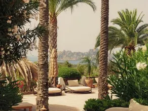 Calador Studios & Apartments - Image 2