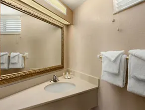 Howard Johnson Ormond Beach - Image 5