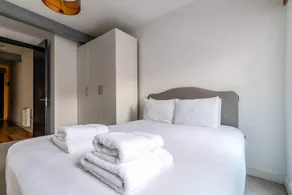 Trendy Elephant and Castle Home - Image 3