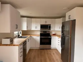 Valley Pearl Suite | 2 BDRM sleeps 6, full kitchen - Image 4