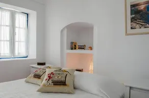 Astraea House - Image 4