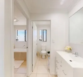 Spacious family home - Image 5